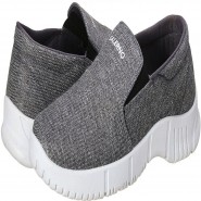 حذاء سهل الارتداء